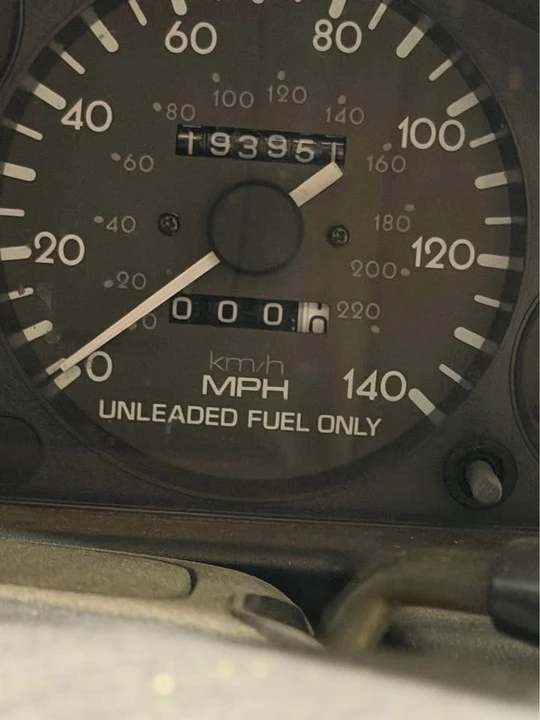 1997 Mazda NA MX-5 Miata - Image 6 of 8