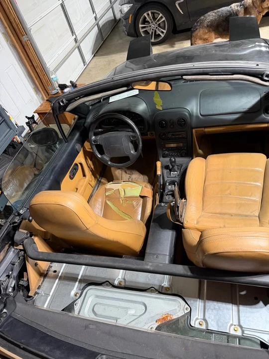 1997 Mazda NA MX-5 Miata - Image 2 of 8