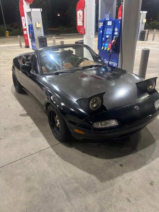 1997 Mazda NA MX-5 Miata - Image 5 of 6