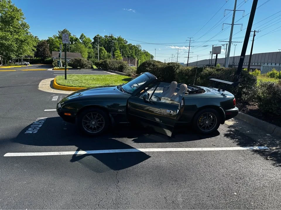 1997 Mazda NA MX-5 Miata - Image 8 of 19