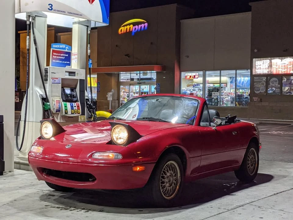 1997 Mazda NA MX-5 Miata - Image 2 of 4