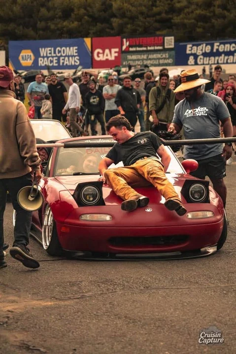 1997 Mazda NA MX-5 Miata - Image 5 of 8