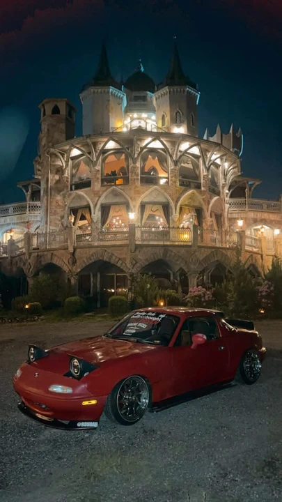 1997 Mazda NA MX-5 Miata - Image 2 of 8