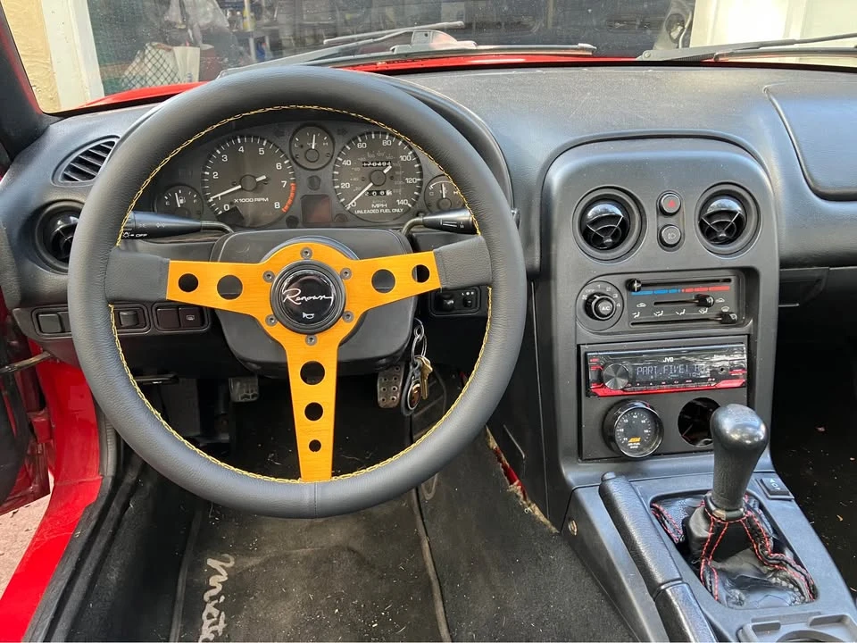 1997 Mazda NA MX-5 Miata - Image 5 of 9