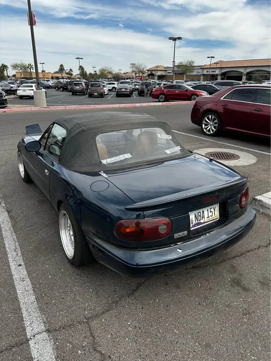 1997 Mazda NA MX-5 Miata - Image 3 of 9