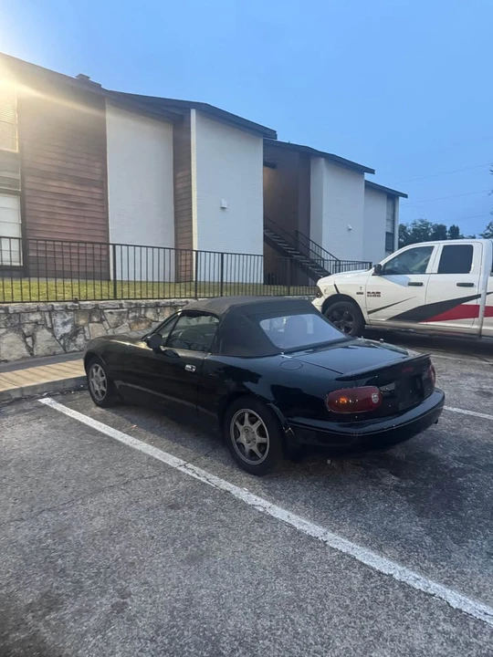 1997 Mazda NA MX-5 Miata - Image 4 of 12