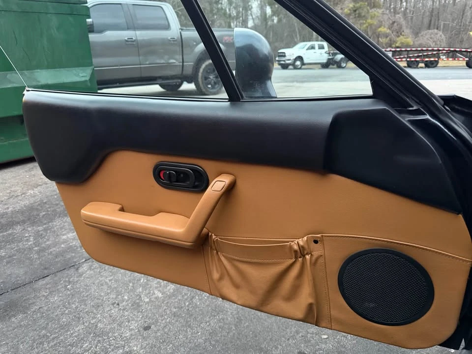 1997 Mazda NA MX-5 Miata - Image 10 of 12