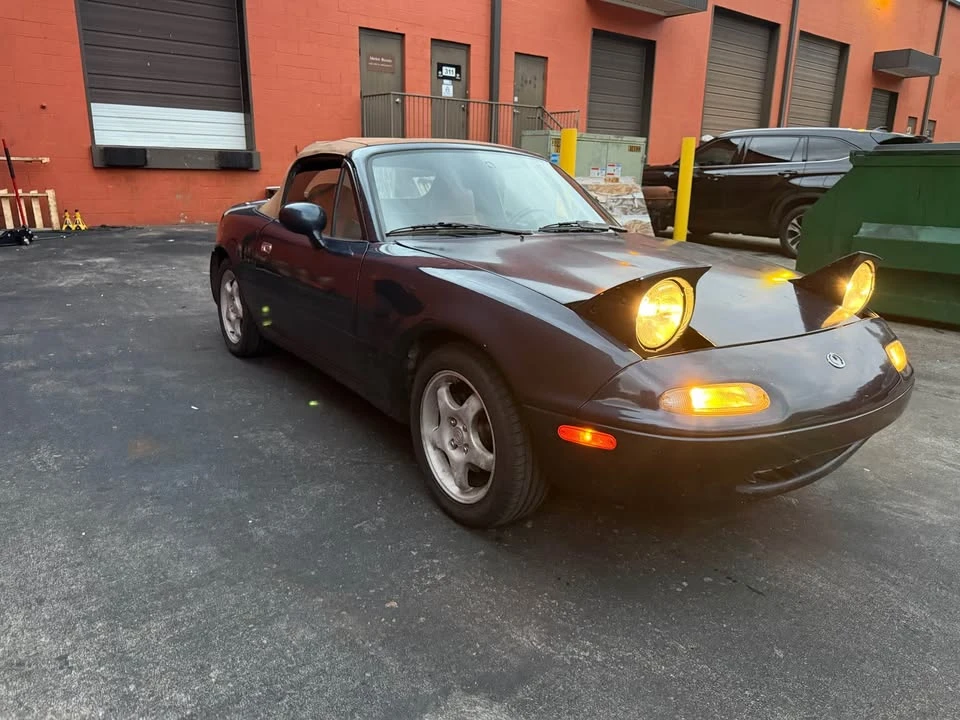 1997 Mazda NA MX-5 Miata - Image 6 of 12