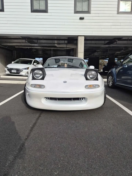 1997 Mazda NA MX-5 Miata - Image 2 of 11