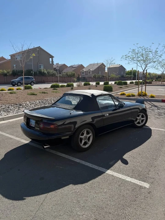 1997 Mazda NA MX-5 Miata - Image 5 of 15