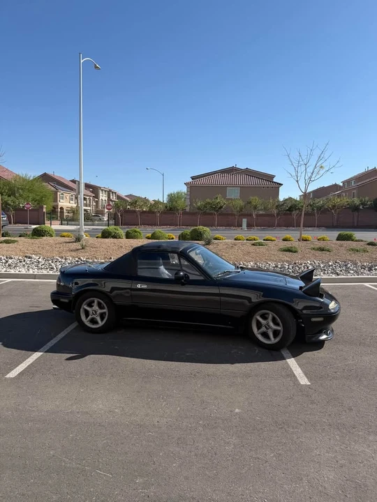 1997 Mazda NA MX-5 Miata - Image 4 of 15