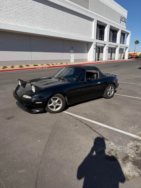 1997 Mazda NA MX-5 Miata - Image 2 of 15