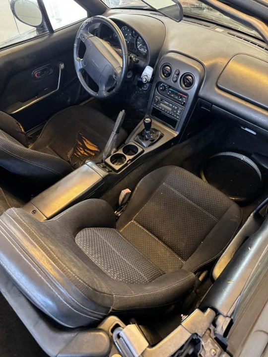 1997 Mazda NA MX-5 Miata - Image 8 of 11