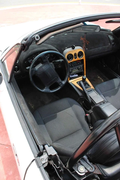 1997 Mazda NA MX-5 Miata - Image 9 of 17