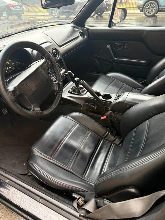 1997 Mazda NA MX-5 Miata - Image 4 of 15