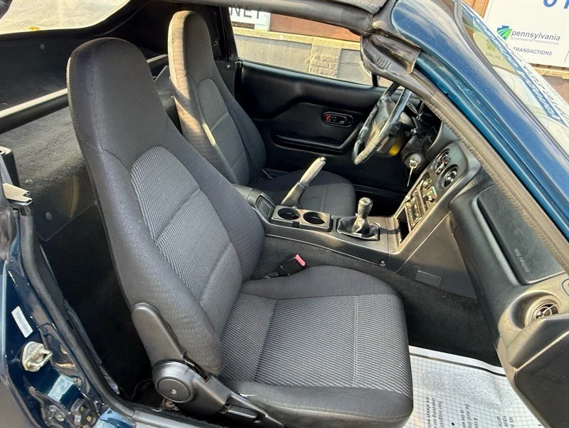 1997 Mazda NA MX-5 Miata - Image 19 of 20