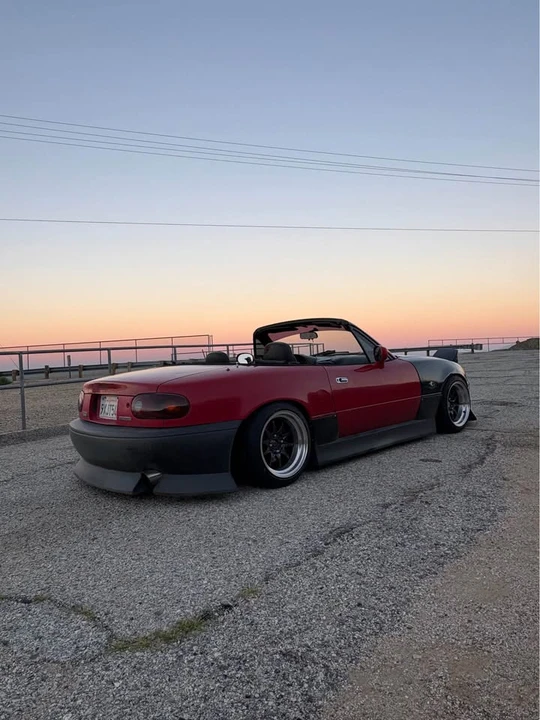 1997 Mazda NA MX-5 Miata - Image 2 of 9