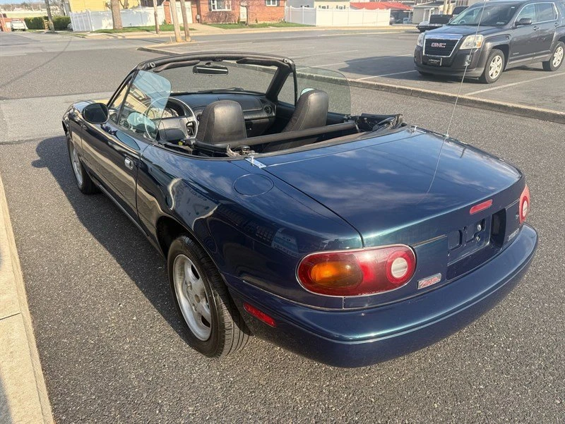 1997 Mazda NA MX-5 Miata - Image 9 of 20