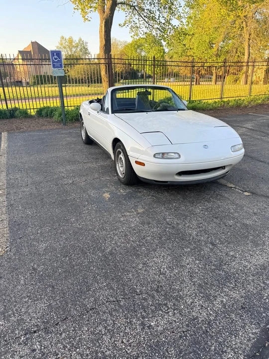 1997 Mazda NA MX-5 Miata - Image 2 of 17