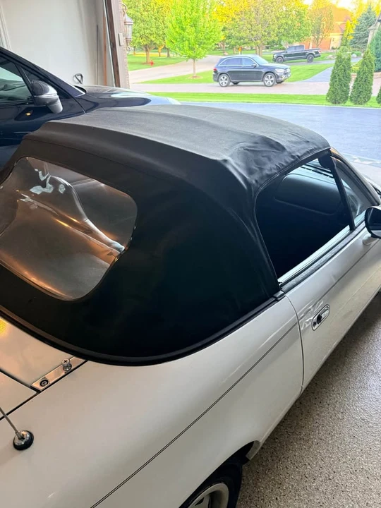 1997 Mazda NA MX-5 Miata - Image 16 of 17
