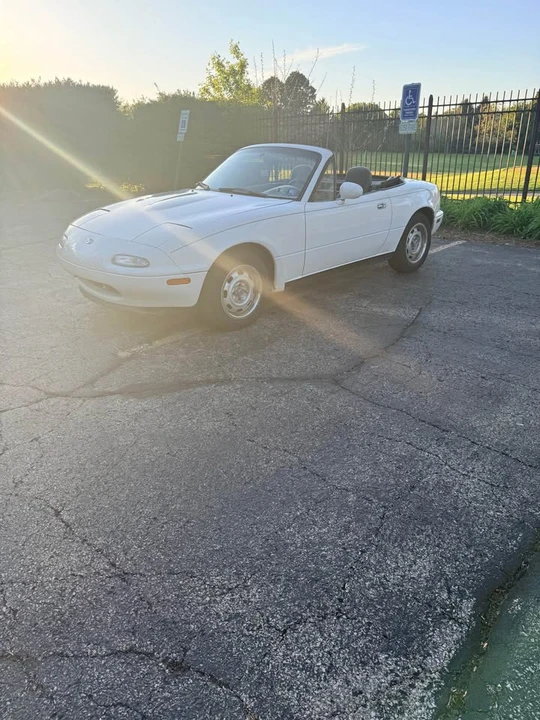 1997 Mazda NA MX-5 Miata - Image 5 of 17