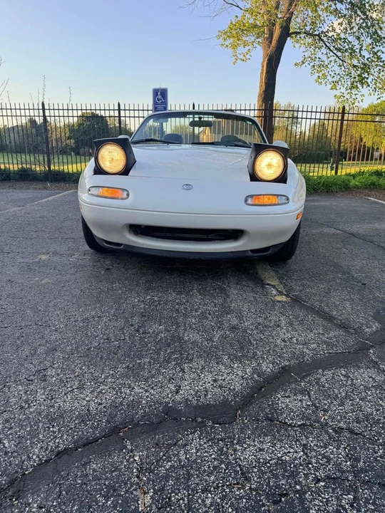 1997 Mazda NA MX-5 Miata - Image 9 of 17