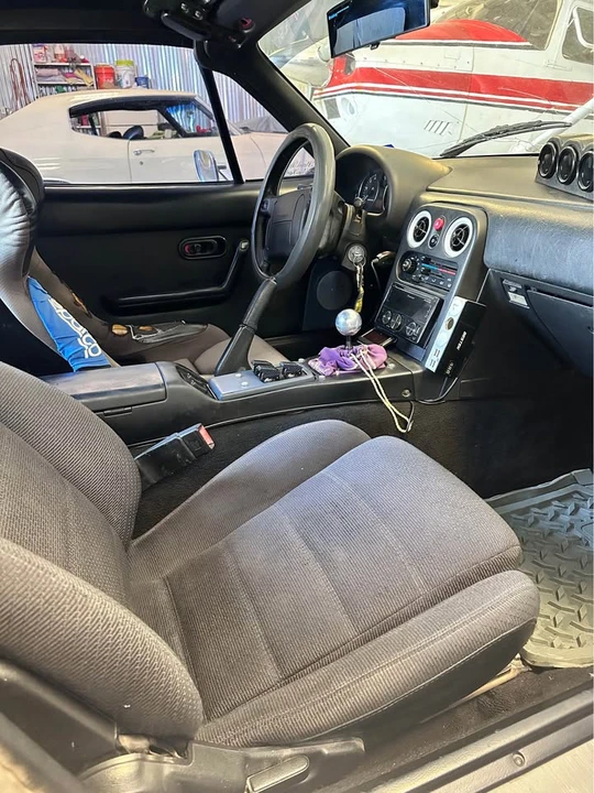 1997 Mazda NA MX-5 Miata - Image 3 of 4