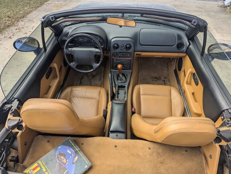 1997 Mazda NA MX-5 Miata - Image 10 of 20