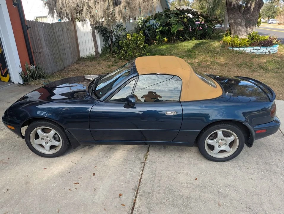 1997 Mazda NA MX-5 Miata - Image 2 of 20