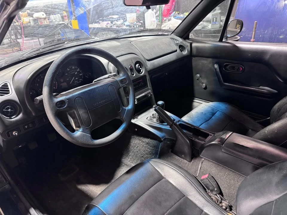 1997 Mazda NA MX-5 Miata - Image 9 of 14