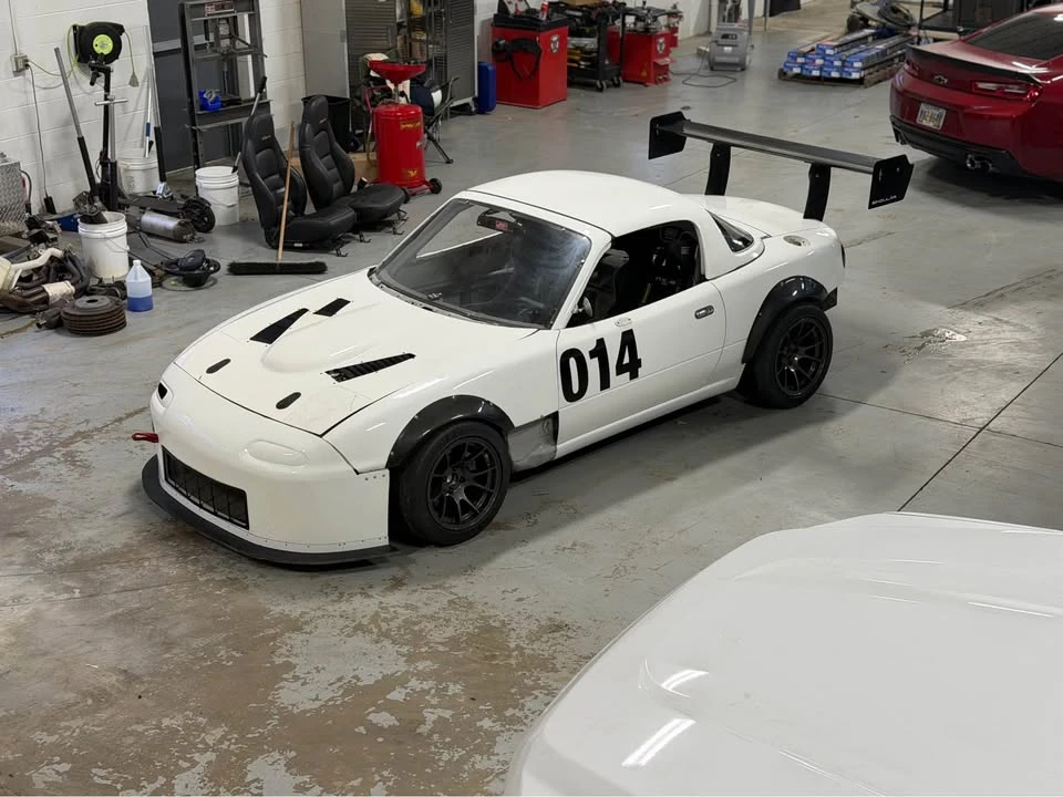 1997 Mazda NA MX-5 Miata - Image 6 of 15