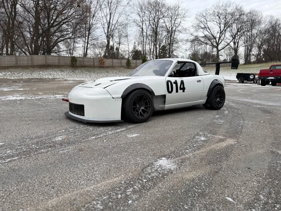 1997 Mazda NA MX-5 Miata - Image 2 of 15