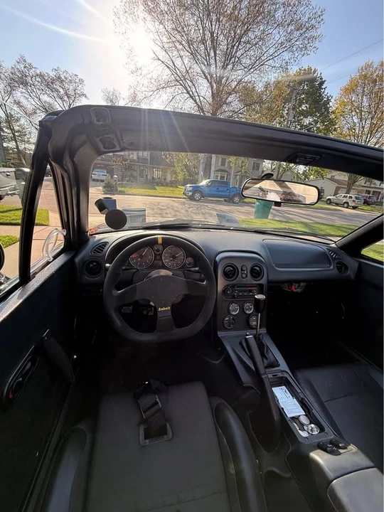 1997 Mazda NA MX-5 Miata - Image 6 of 12