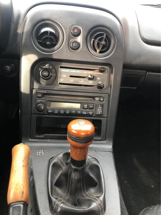 1997 Mazda NA MX-5 Miata - Image 9 of 9