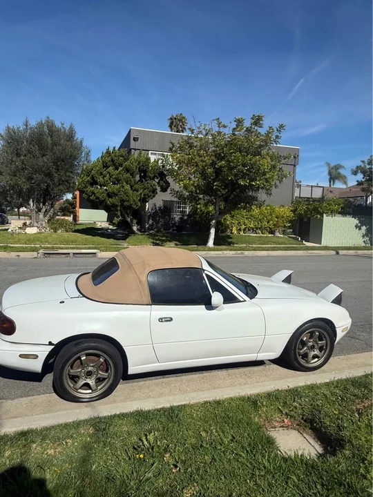 1997 Mazda NA MX-5 Miata - Image 3 of 8