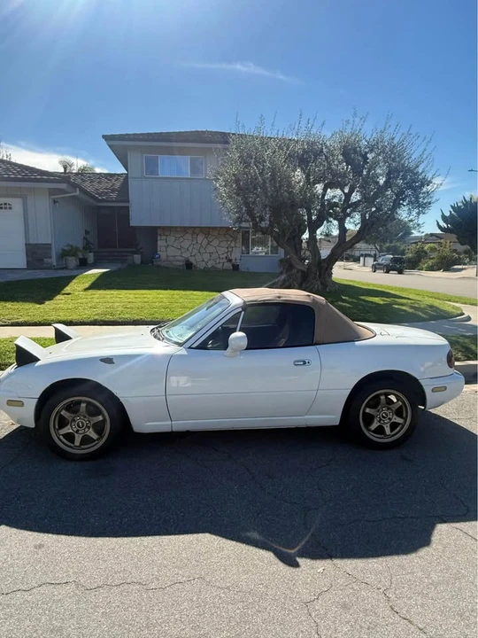 1997 Mazda NA MX-5 Miata - Image 2 of 8