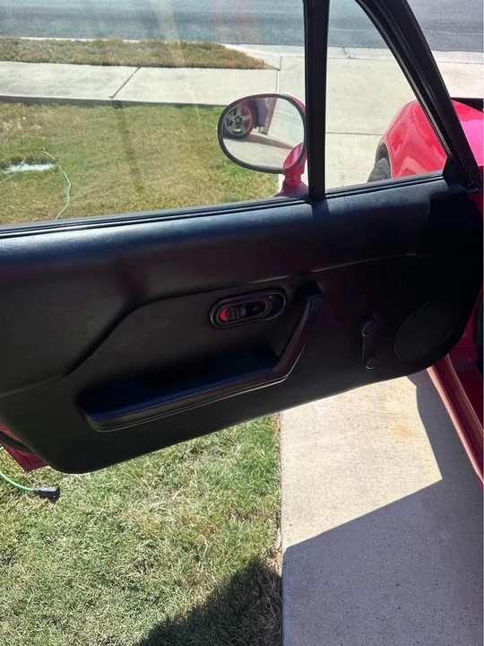 1997 Mazda NA MX-5 Miata - Image 9 of 10