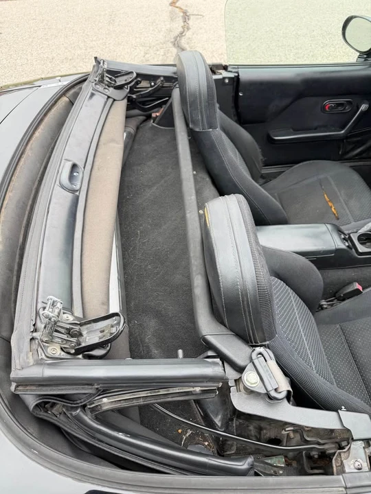 1997 Mazda NA MX-5 Miata - Image 12 of 15