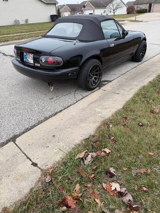 1997 Mazda NA MX-5 Miata - Image 5 of 15