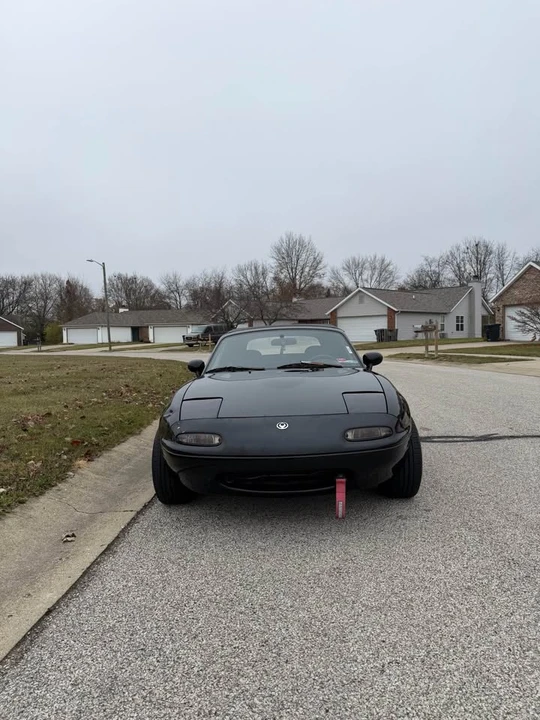 1997 Mazda NA MX-5 Miata - Image 2 of 15
