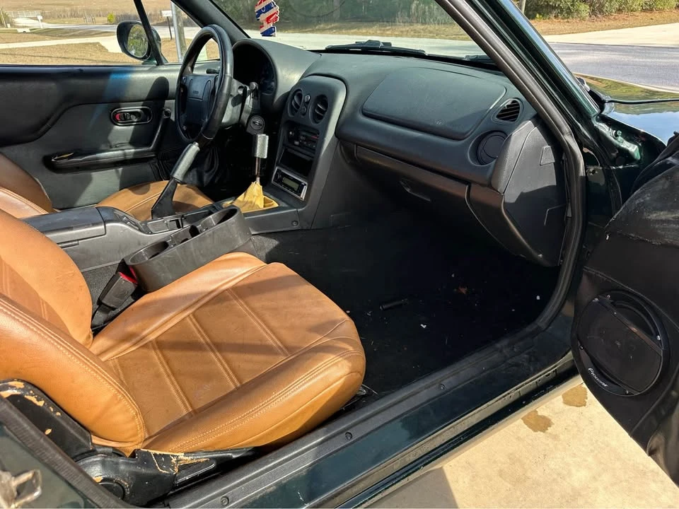 1997 Mazda NA MX-5 Miata - Image 7 of 9