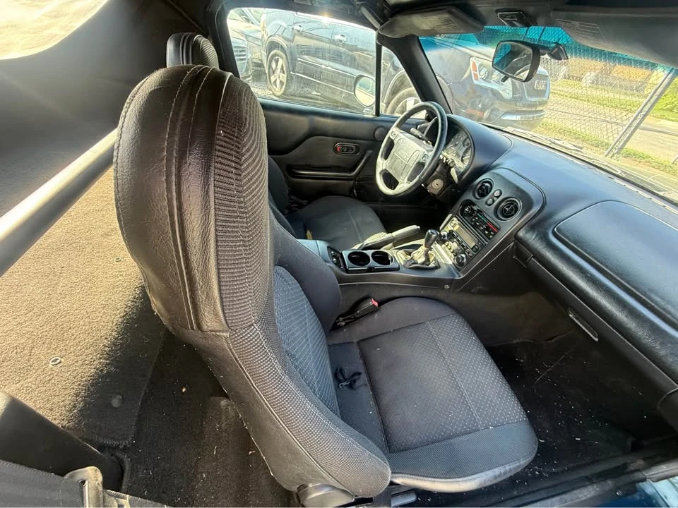 1997 Mazda NA MX-5 Miata - Image 7 of 11