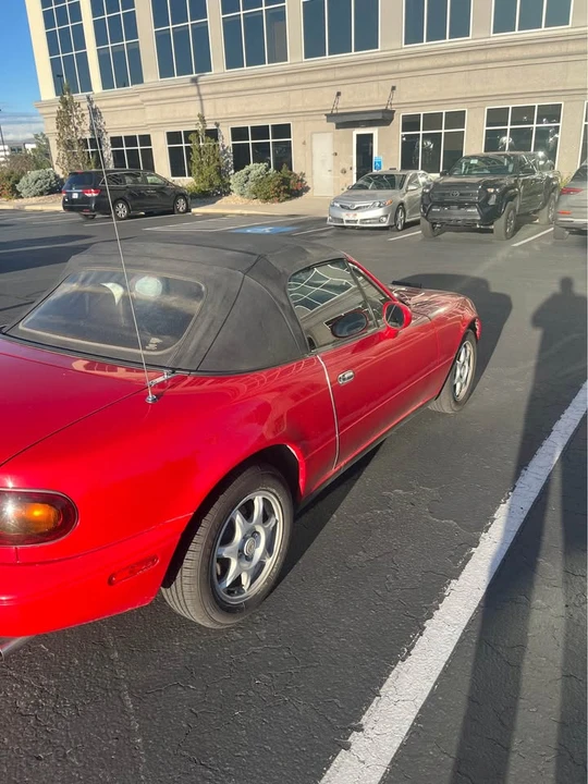 1997 Mazda NA MX-5 Miata - Image 10 of 10