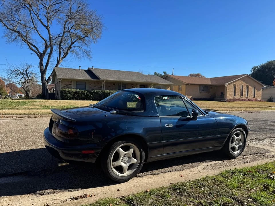 1997 Mazda NA MX-5 Miata - Image 4 of 8