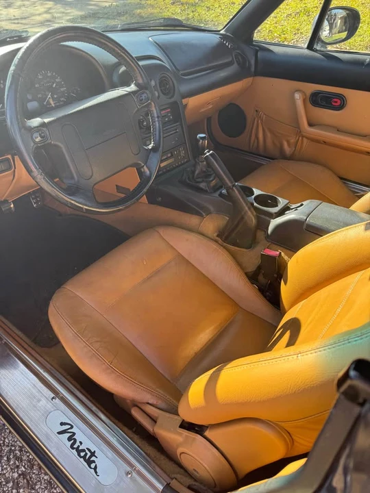 1997 Mazda NA MX-5 Miata - Image 7 of 8