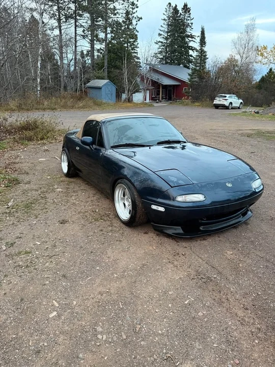 1997 Mazda NA MX-5 Miata - Image 2 of 10