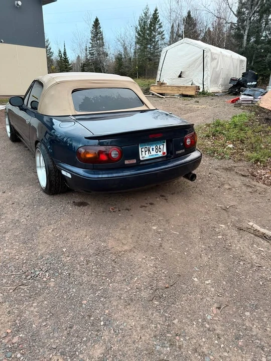 1997 Mazda NA MX-5 Miata - Image 5 of 10