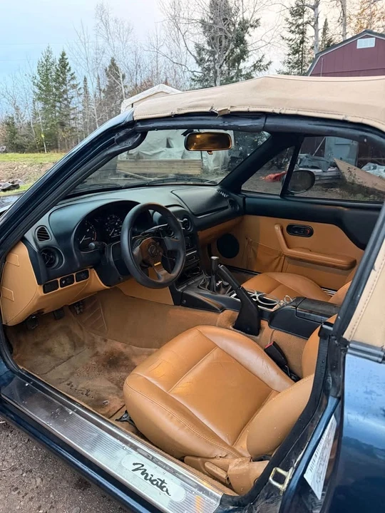 1997 Mazda NA MX-5 Miata - Image 6 of 10