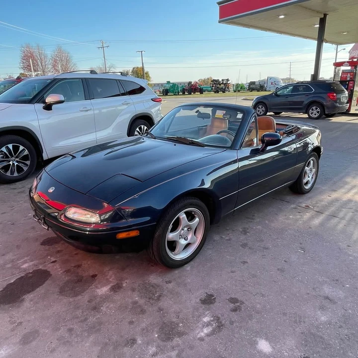 1997 Mazda NA MX-5 Miata - Image 5 of 20