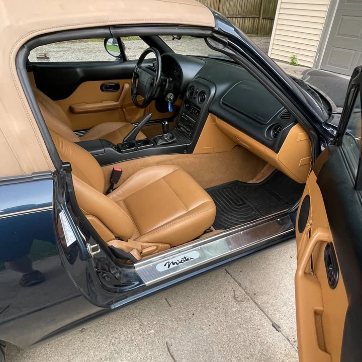 1997 Mazda NA MX-5 Miata - Image 14 of 20